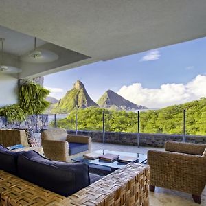 Sky Jacuzzi Suite